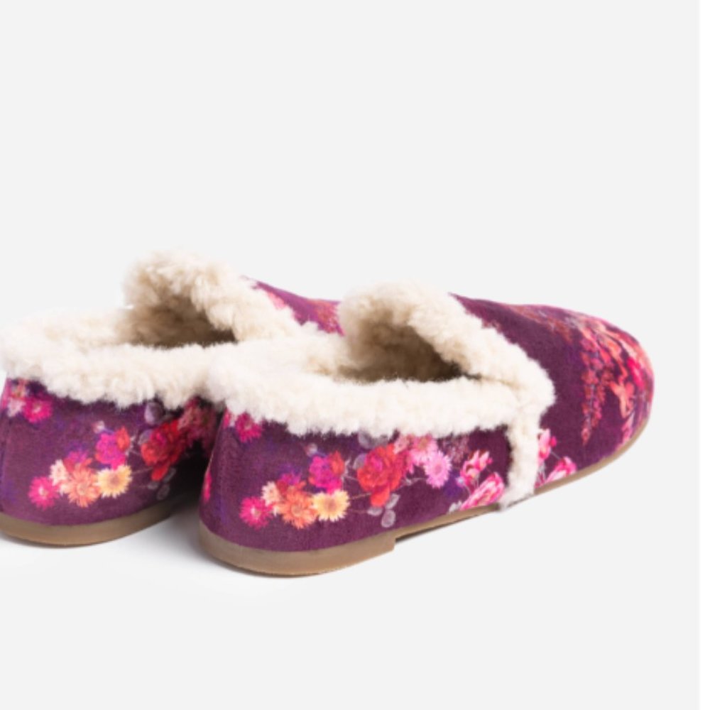 Johnny Was Sweet Bouquet Loafer Slipper - New with Tags, Size 10